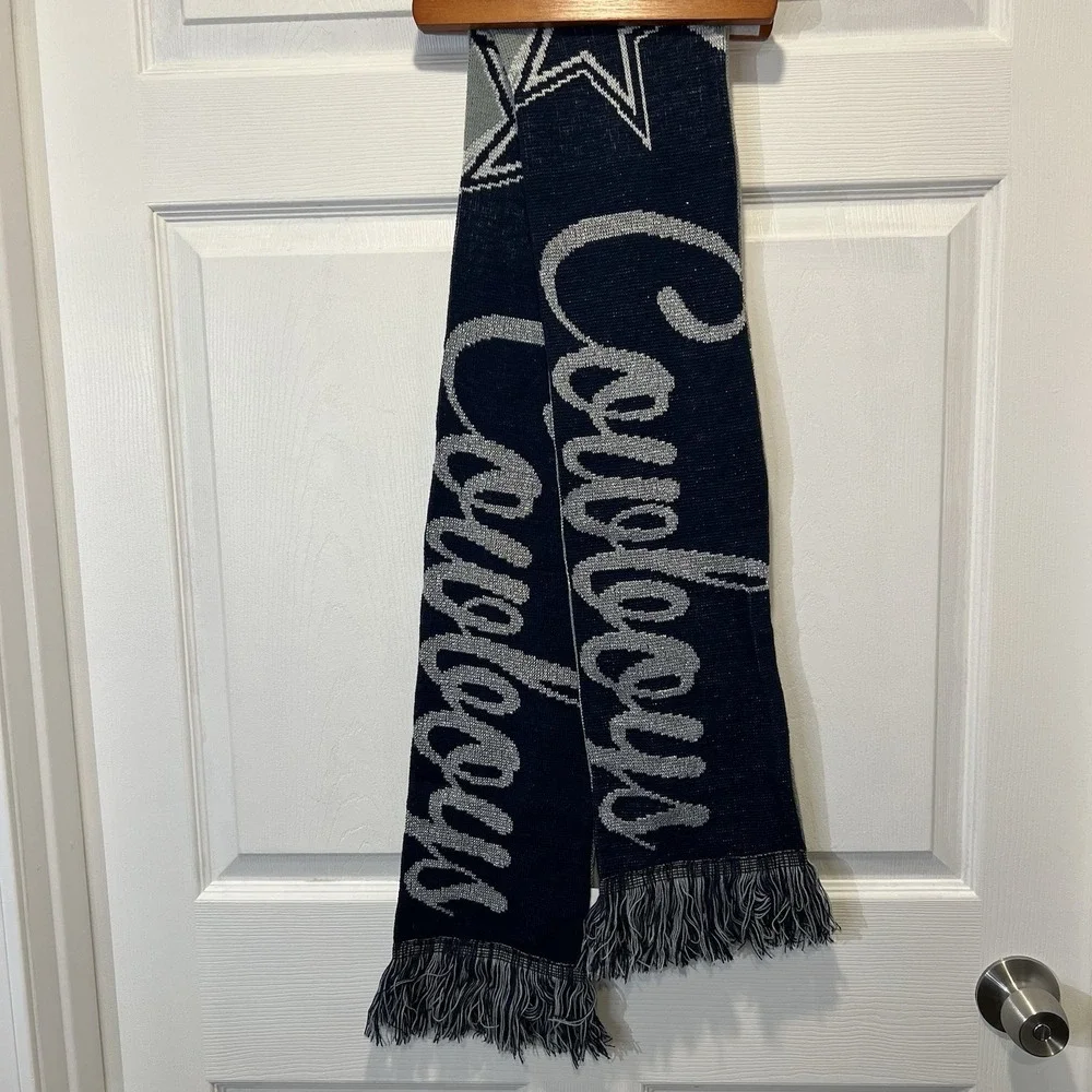 Forever Collectibles Dallas Cowboys Reversible Scarf Blue/Gray/White 62x7 EUC
